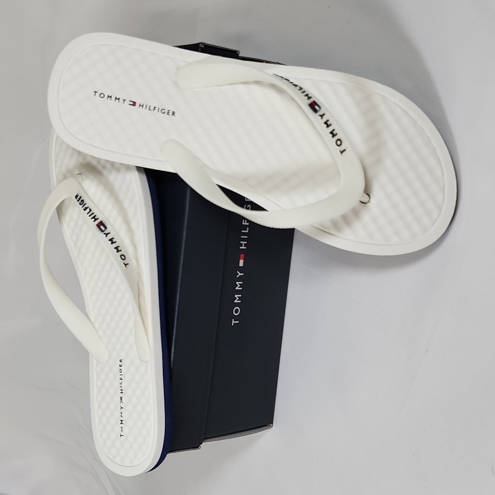 WHITE, Tommy  Hilfiger Sandals size 8